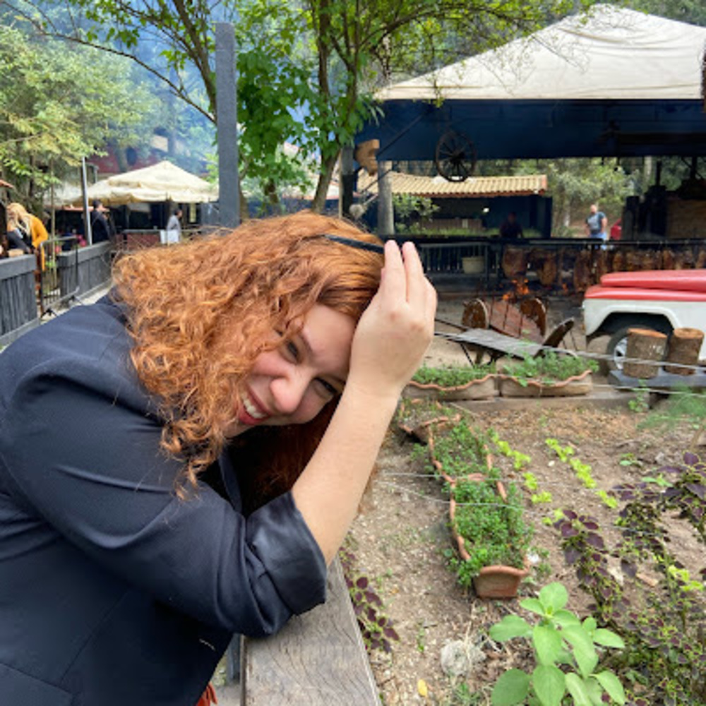 Meet your Posher, Carla